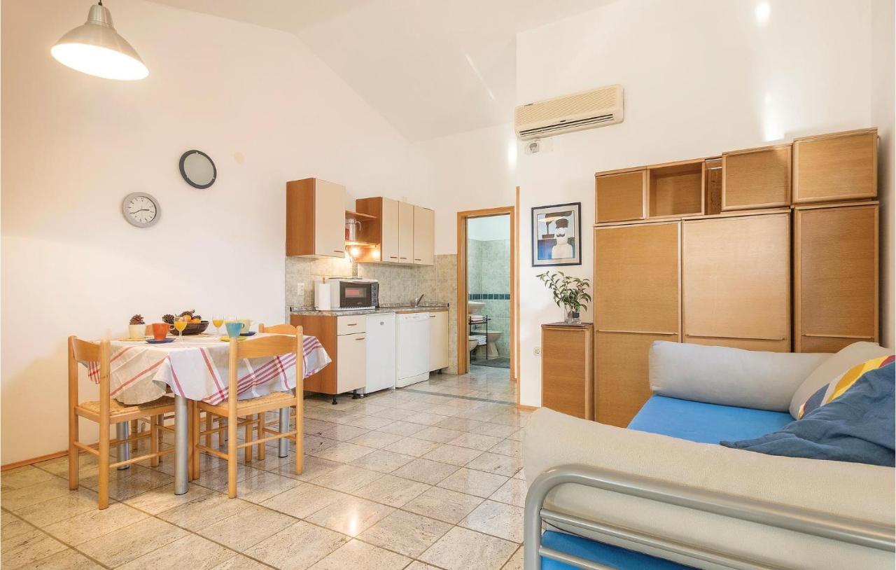 Lovely Apartment In Fazana With House Sea View المظهر الخارجي الصورة