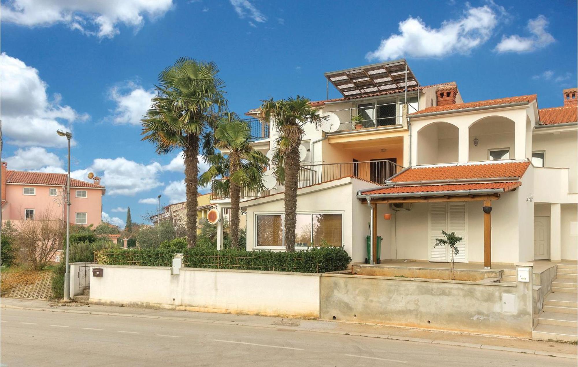 Lovely Apartment In Fazana With House Sea View المظهر الخارجي الصورة